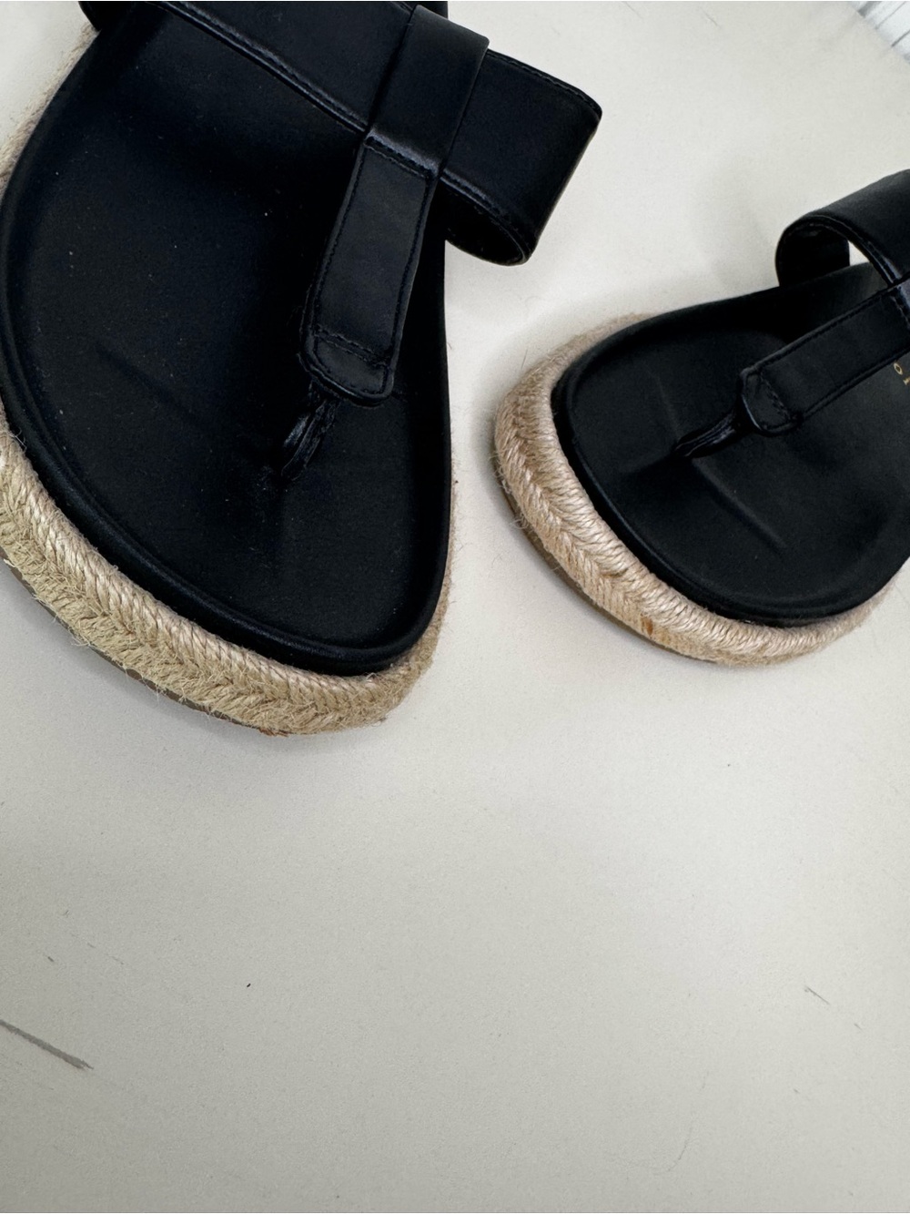 Joie Black Women's Jute-Trim Toe-Post Sandals - Picture 11 of 13